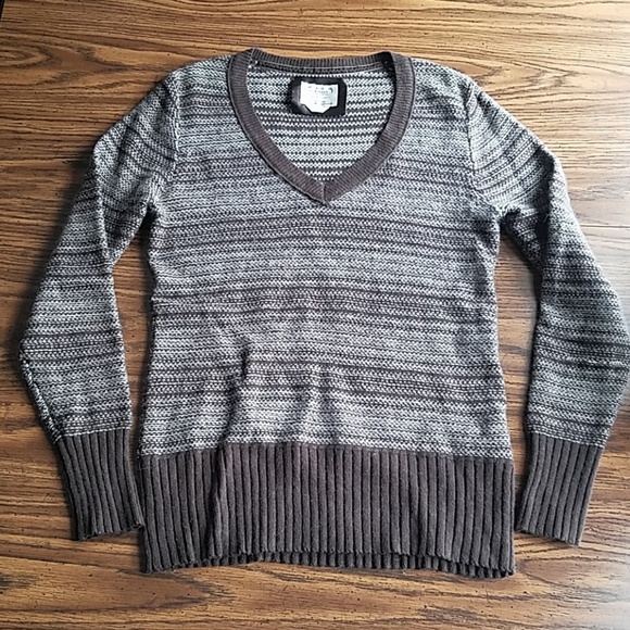 Y2K Old Navy V-neck Wool/Rabbit Hair Blend Sweater - Picture 2 of 8
